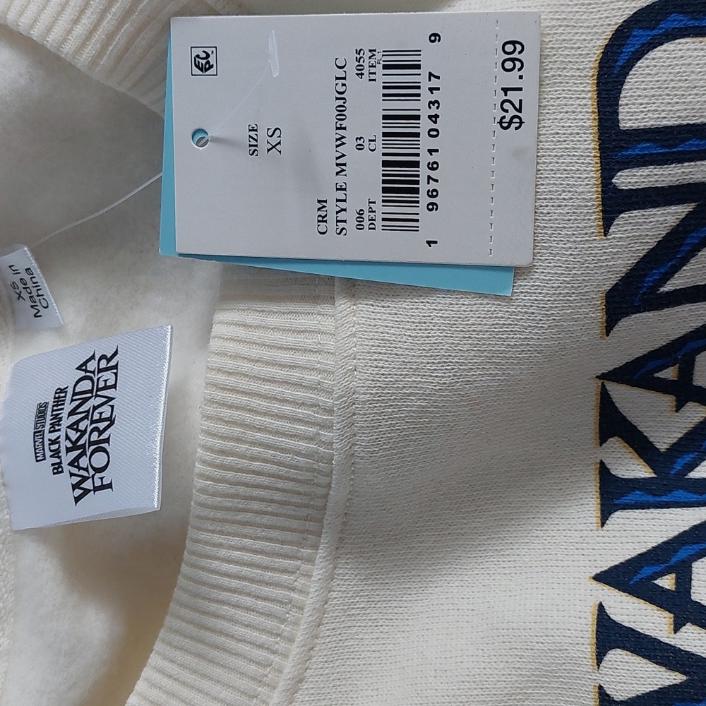 Marvel black panther wakanda forever women's cream Sweatshirts size XS - Picture 10 of 10